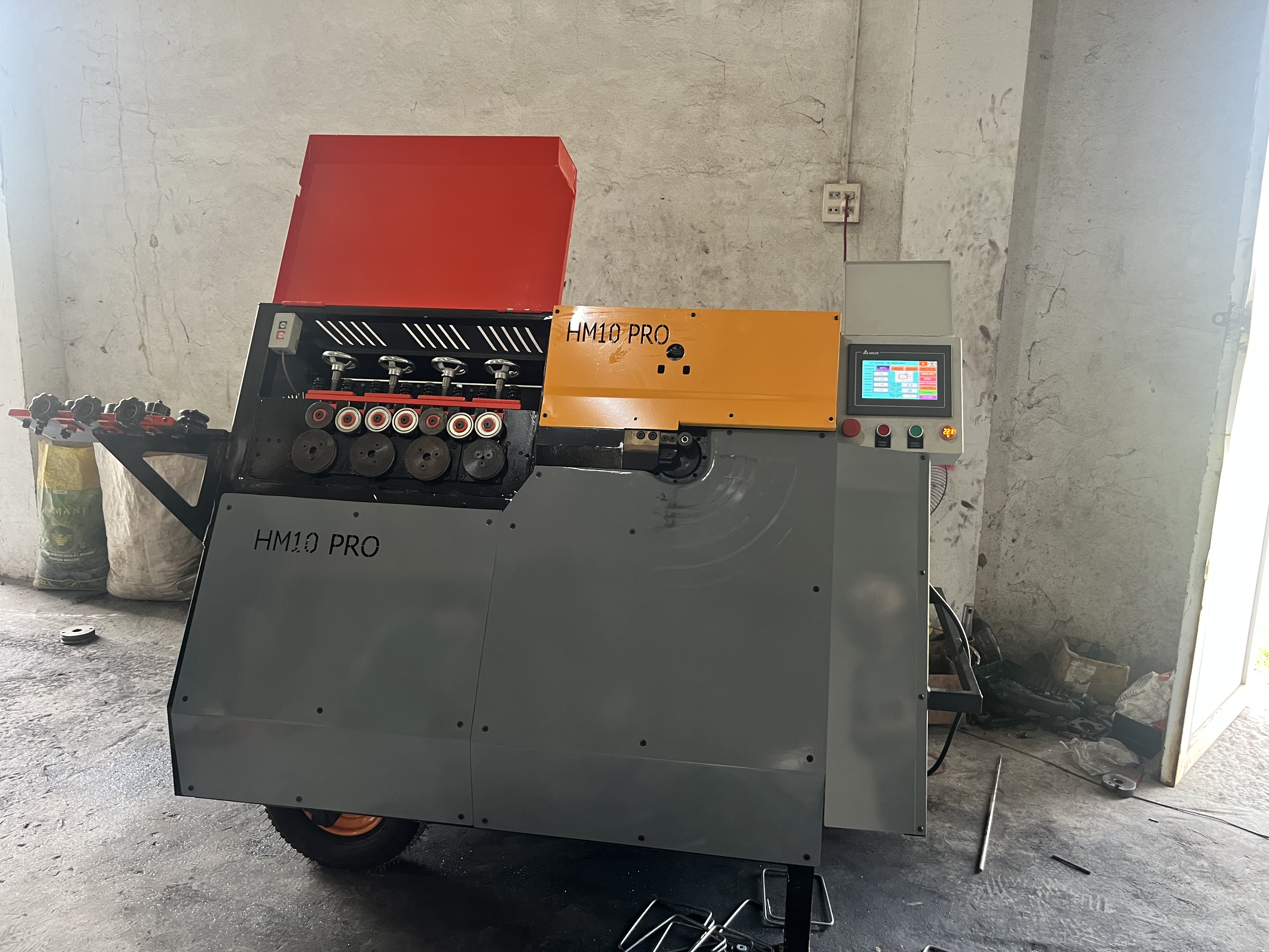 Tại sao máy bẻ đai tốc độ cao 18–20 đai/phút hay bị lỗi? Nguyên nhân & cách khắc phục