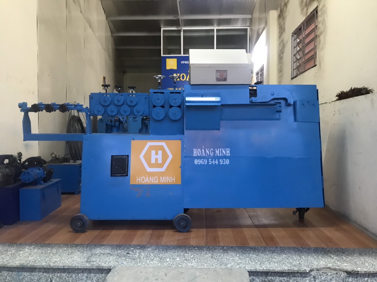Máy Bẻ Đai Cao Cấp