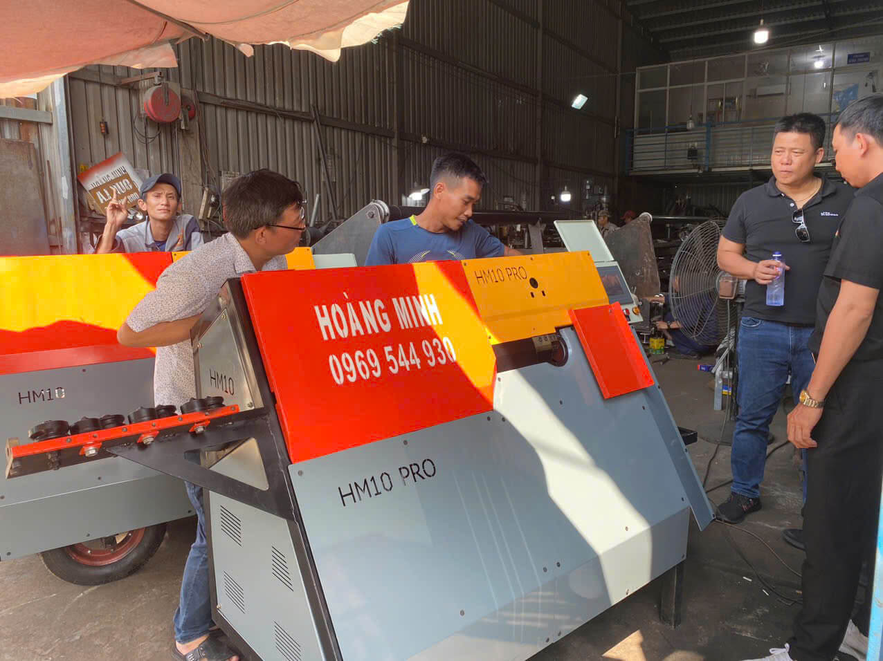 Máy bẻ đai HM10