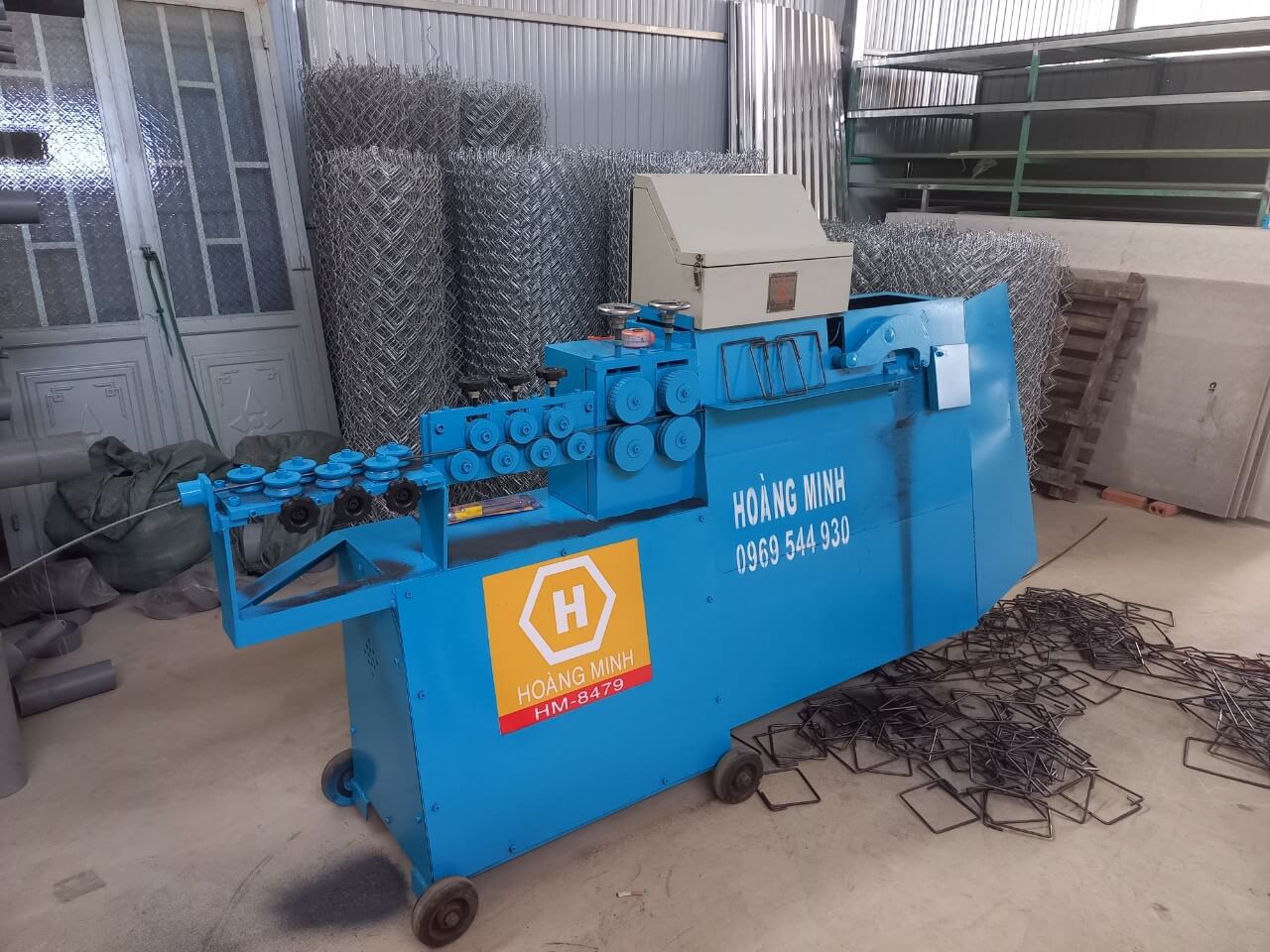Máy bẻ đai thủy lực
