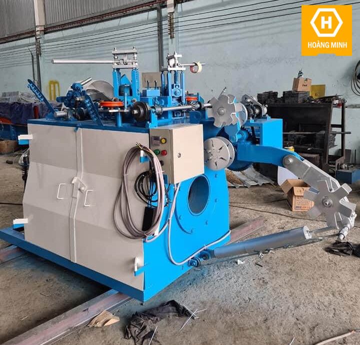 Máy Đan Lưới Thép Gai